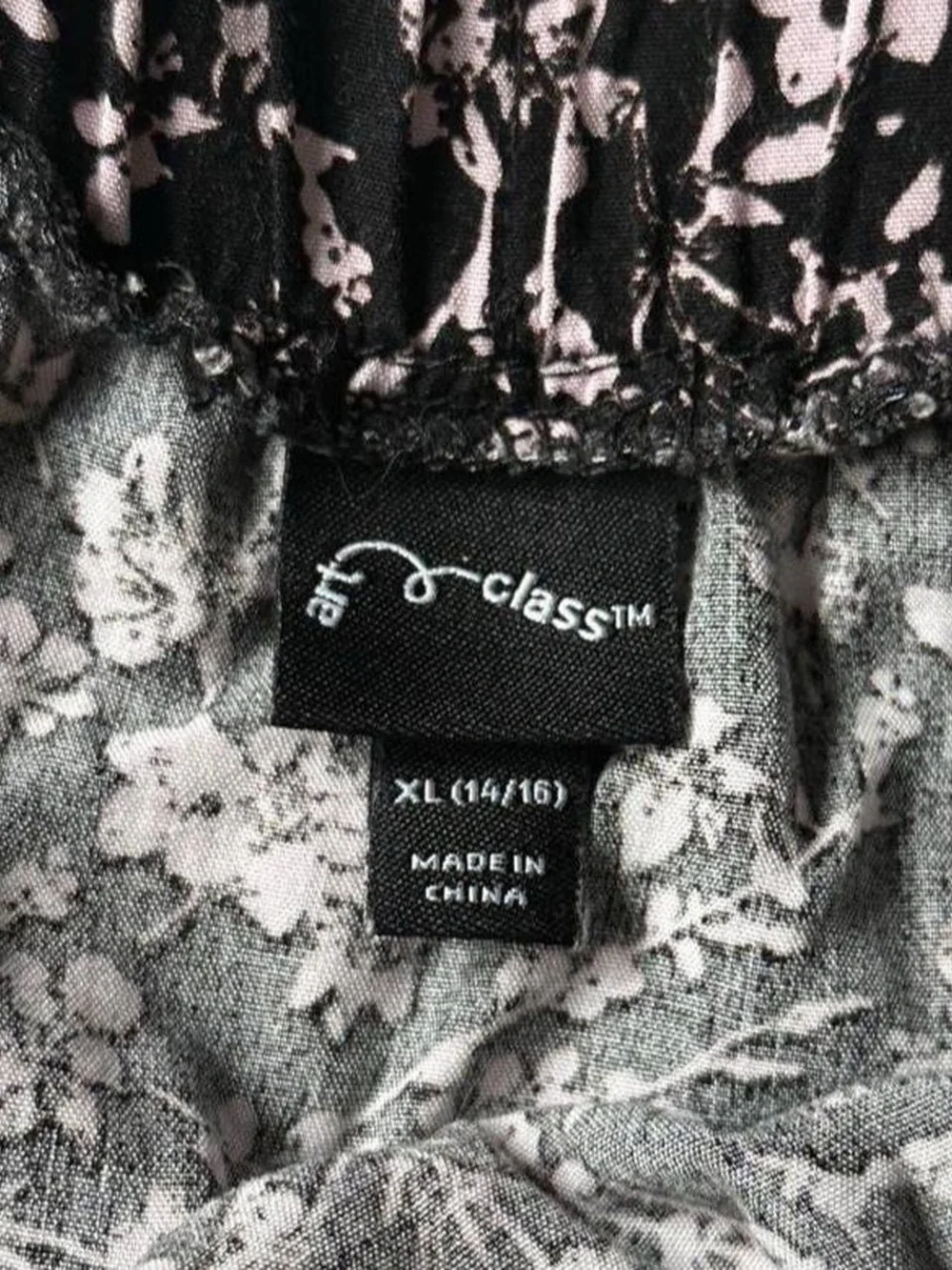 Art Class black & pink floral print ruffle mini-skirt